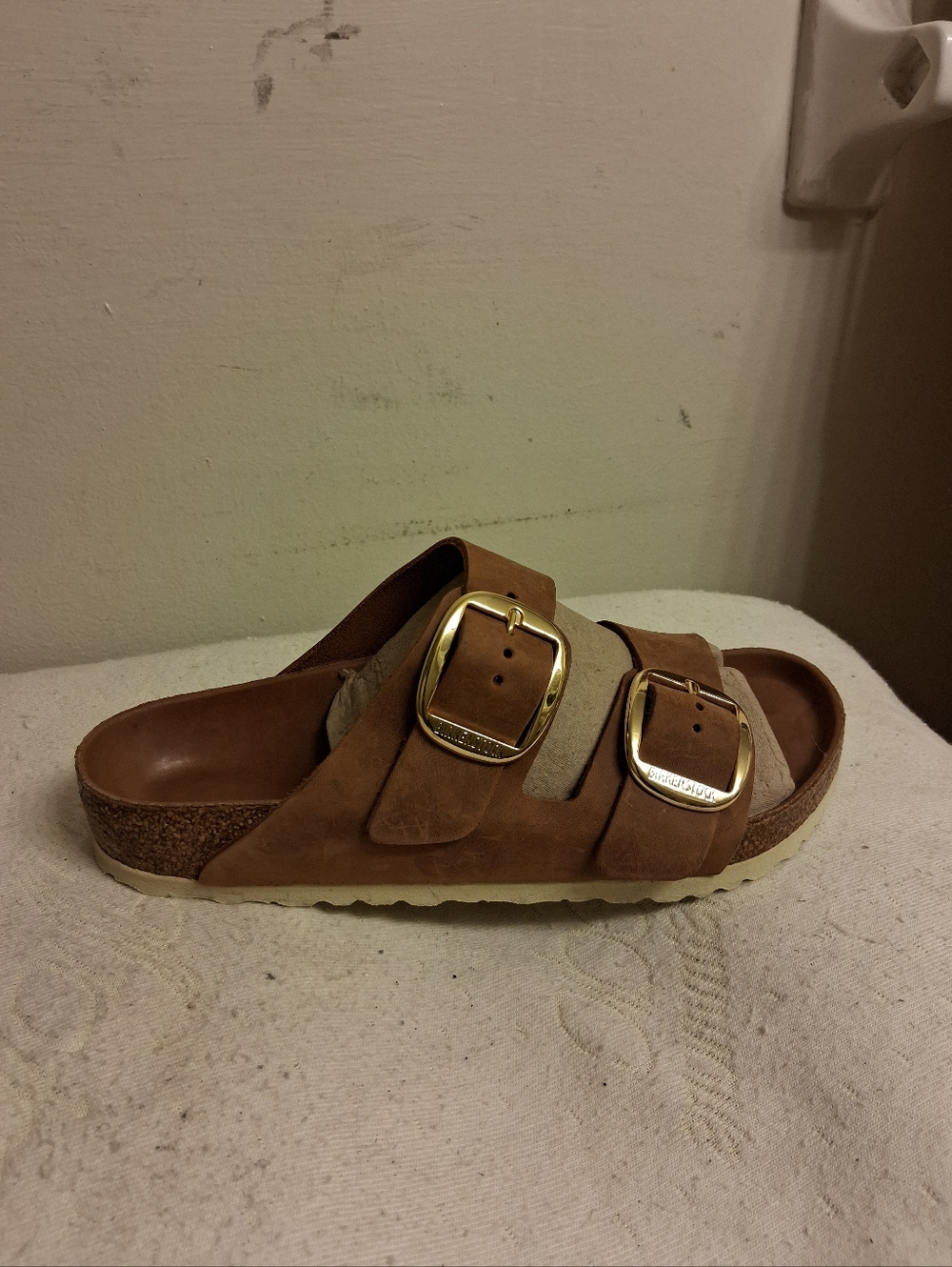 Unisex Double Gold Buckle Brown Leather Slide Sandals 39 250 L8 M6 German Made - Picture 10 of 16